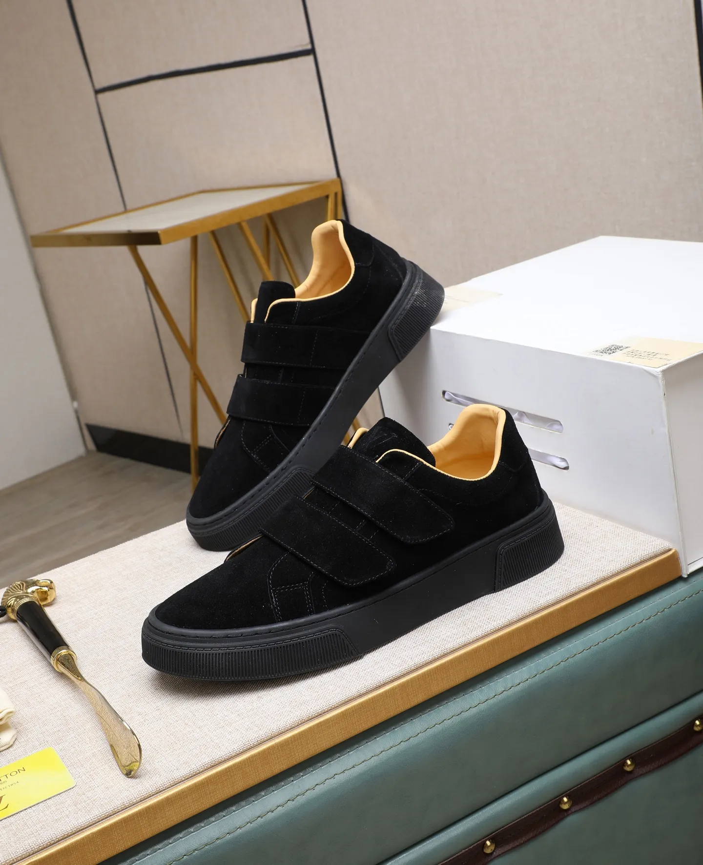 Men's shoes 💰460 [LV～] Men's casual shoes 2025z cabinet sales simultaneously 🔶Size: 38-44 #️⃣ 🔷3 colors🔜The upper is made of multi-material splicing➕cow leather lining, comfortable and breathable, sole: original comfortable and wear-resistant outsole, ⚠️real thing📱photographed🎬real thing is better📢📢📢